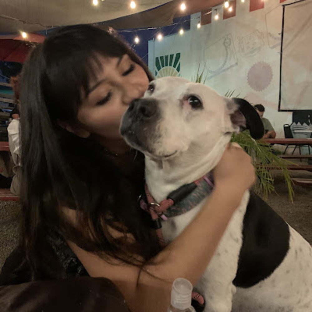 Meet your Posher, Loreta